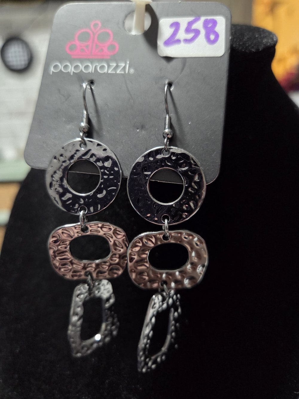 258# paparazzi Black Two-Tone Hammered Drop Earrings